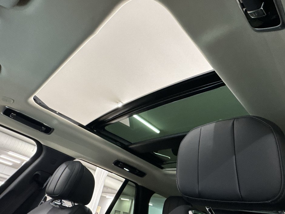 2023 Land Rover NEW RANGE ROVER P530 SE SWB-21