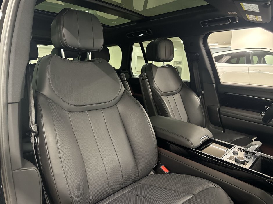 2023 Land Rover NEW RANGE ROVER P530 SE SWB-24