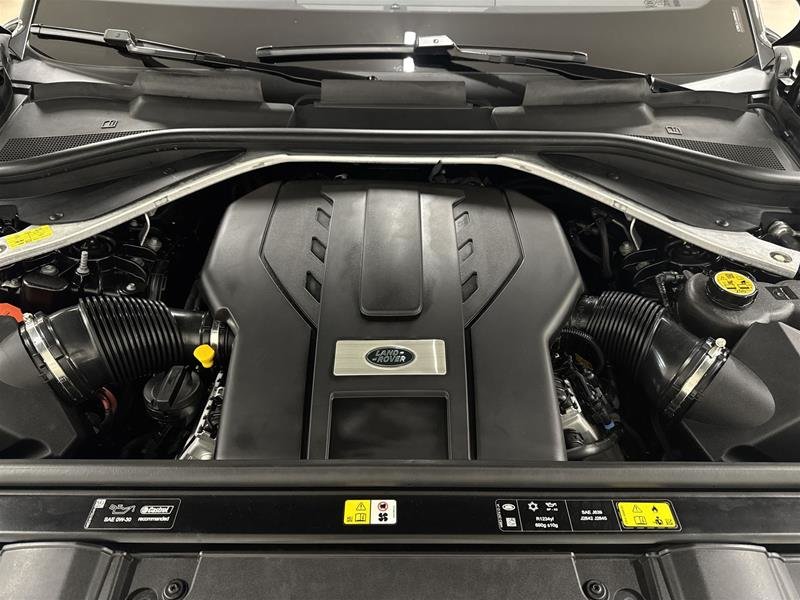 2023 Land Rover New Range Rover P530 SE SWB-17