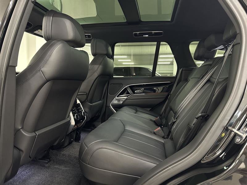 2024 Land Rover NEW RANGE ROVER P530 SE SWB-15