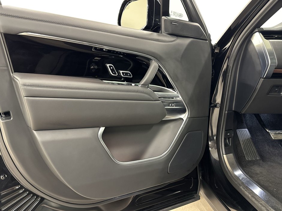 2024 Land Rover NEW RANGE ROVER P530 SE SWB-14