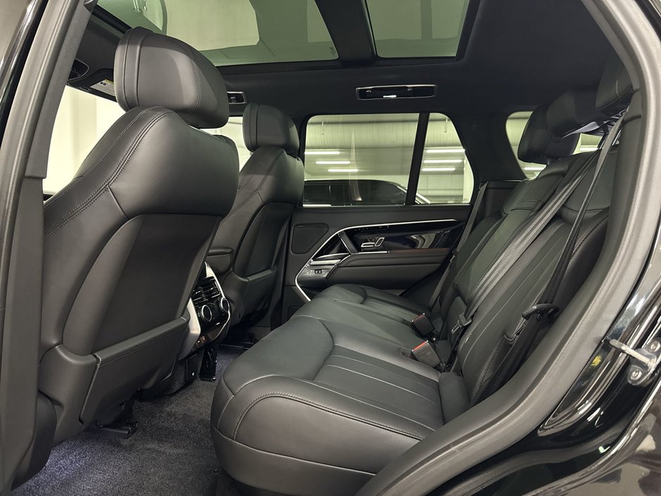 2024 Land Rover NEW RANGE ROVER P530 SE SWB-22