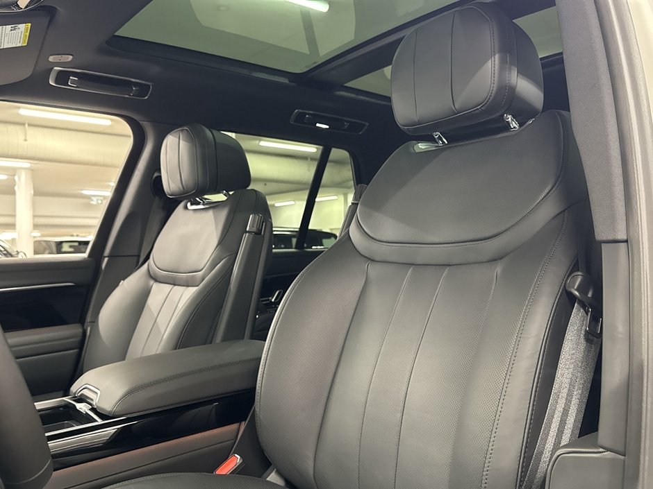2024 Land Rover NEW RANGE ROVER P530 SE SWB-15