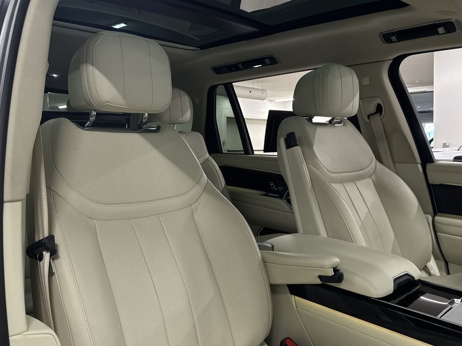 2024 Land Rover NEW RANGE ROVER P530 SE LWB 7-SEAT-24