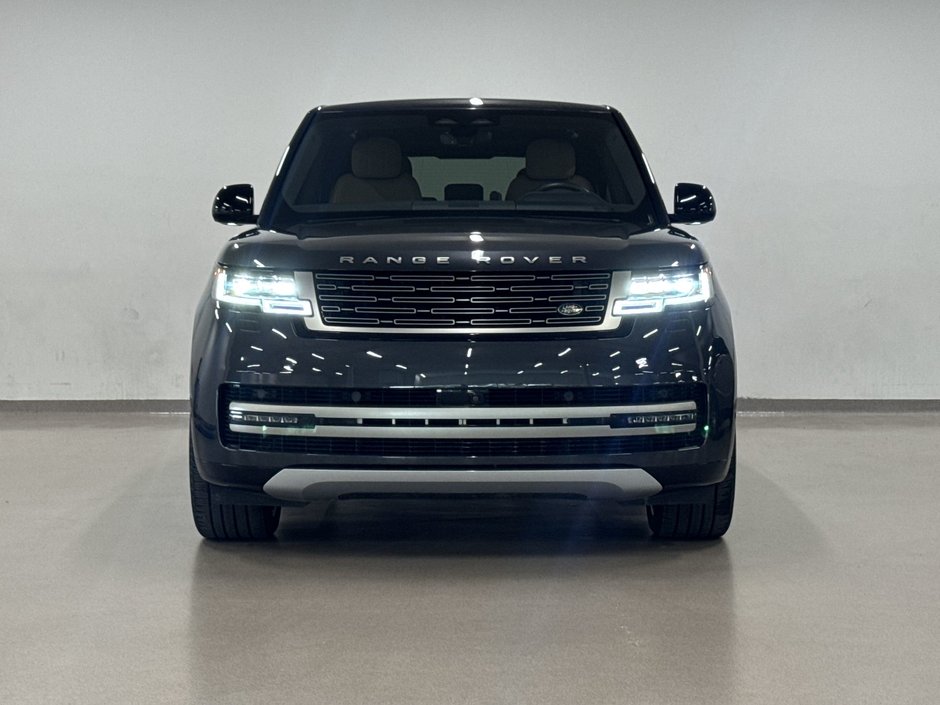 2024 Land Rover New Range Rover P530 SE SWB-9