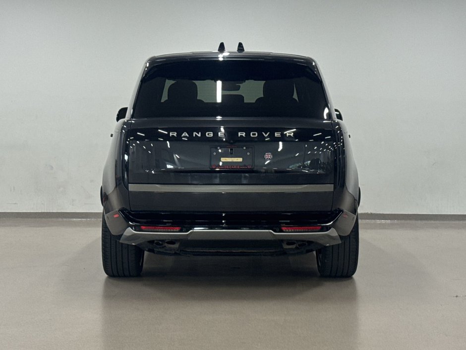 2024 Land Rover New Range Rover P530 SE SWB-6