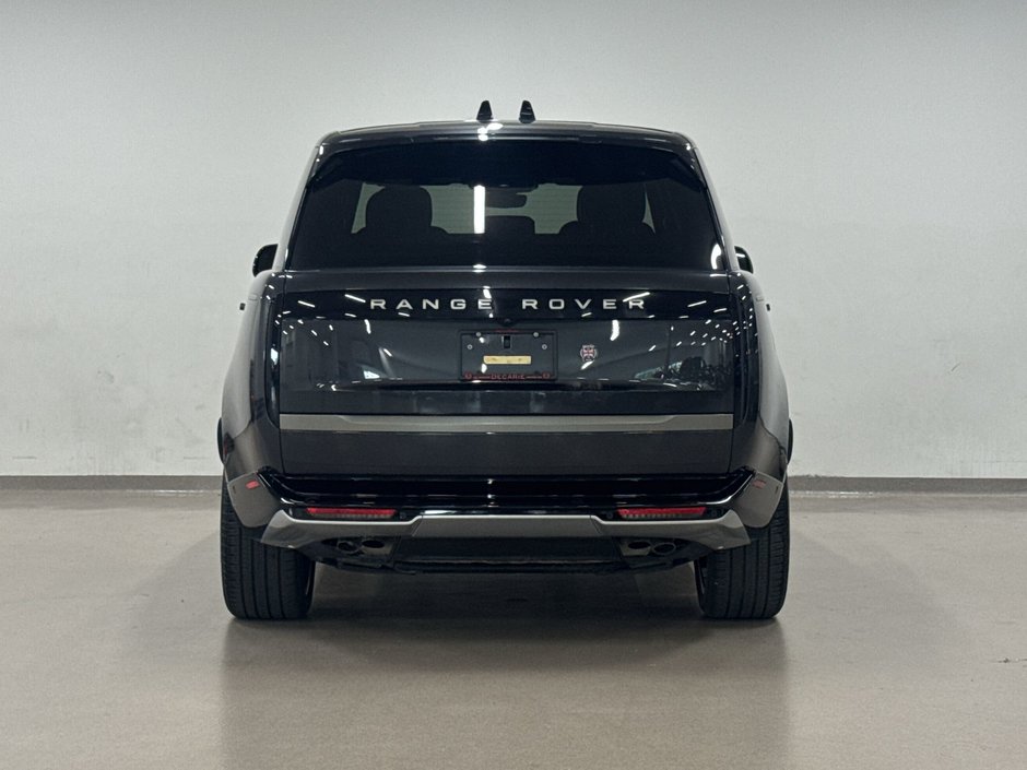 2024 Land Rover New Range Rover P530 SE SWB-12