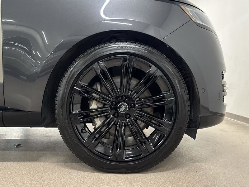 2024 Land Rover New Range Rover P530 SE SWB-18