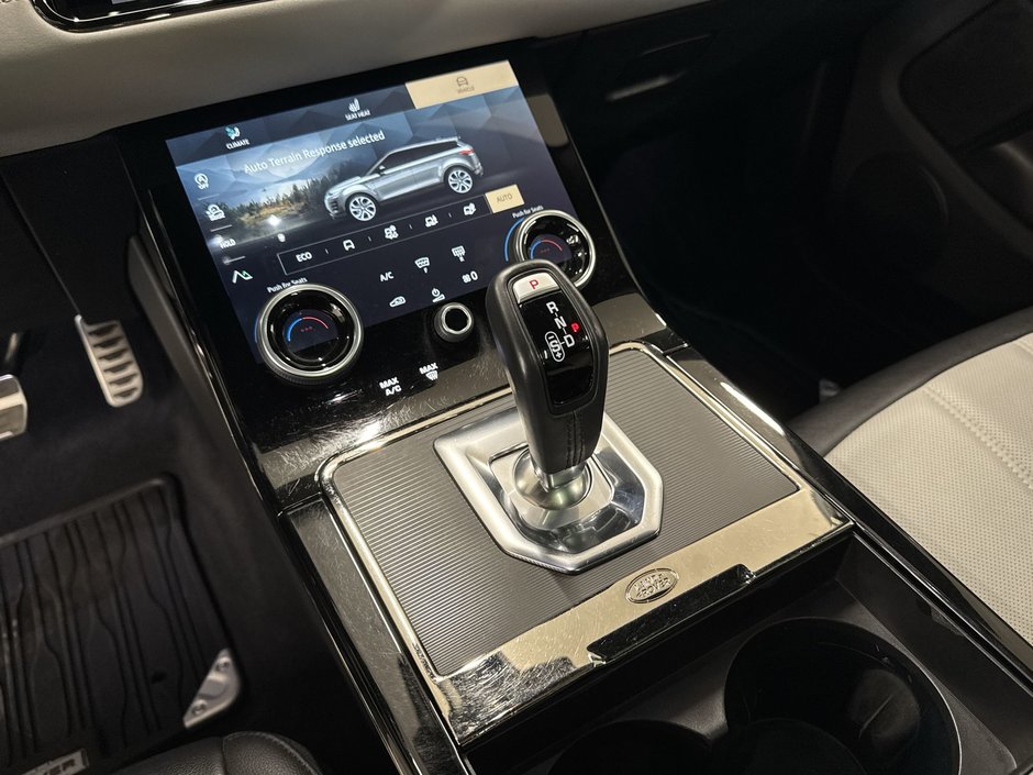 2022 Land Rover Range Rover Evoque P250 R-Dynamic SE-20