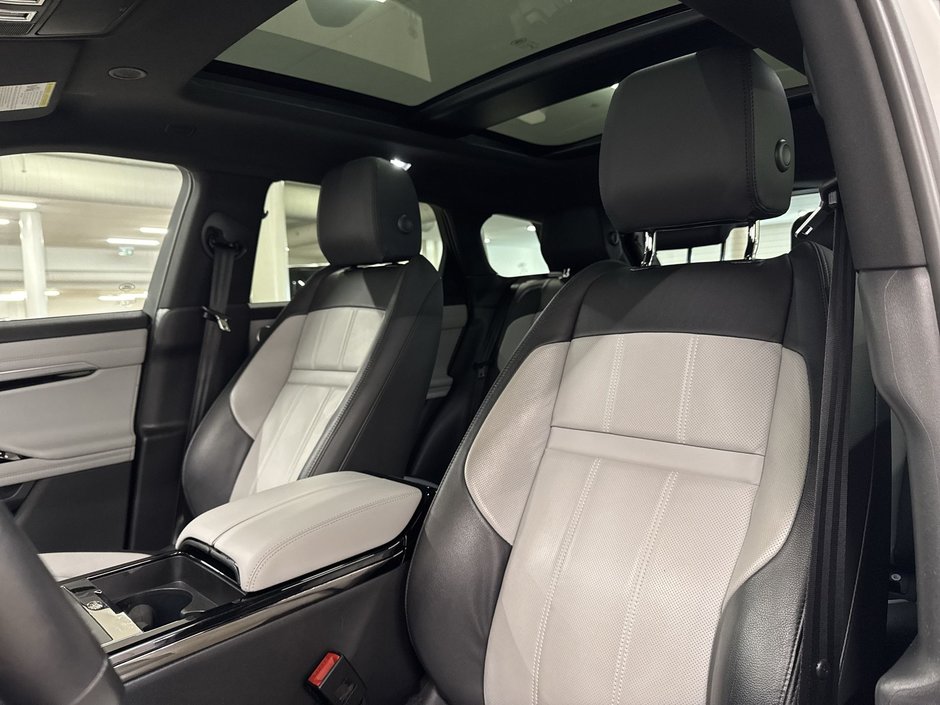 2022 Land Rover Range Rover Evoque P250 R-Dynamic SE-15