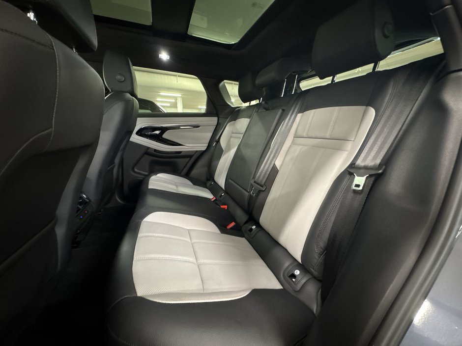 2023 Land Rover Range Rover Evoque P300 HST-22