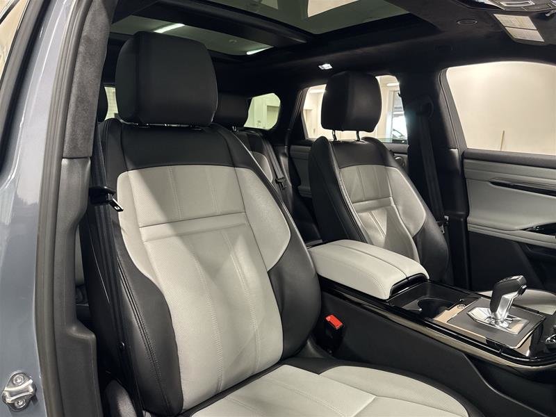 2023 Land Rover Range Rover Evoque P300 HST-17