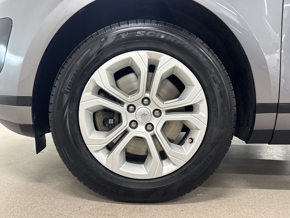 2023 Land Rover Range Rover Evoque P250 S-26