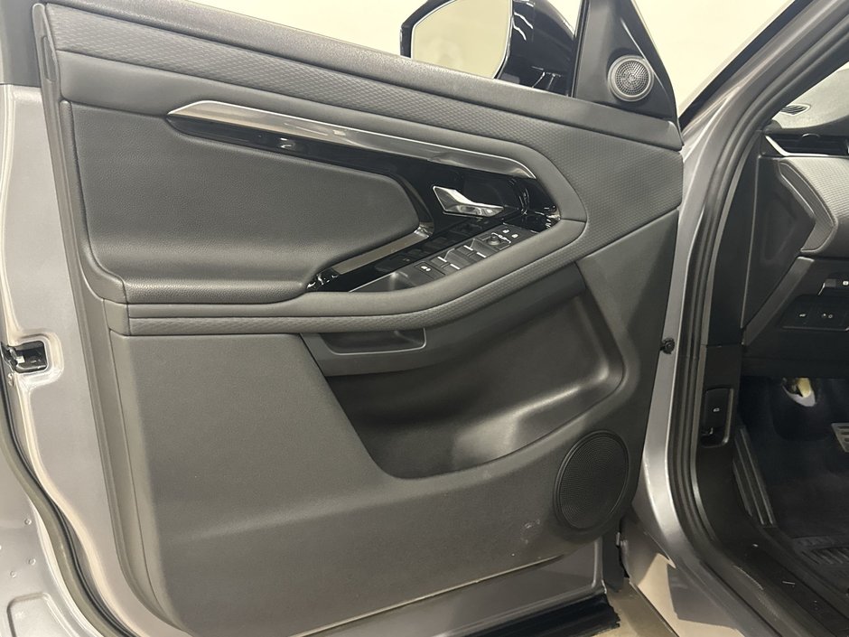 2023 Land Rover Range Rover Evoque P250 S-14