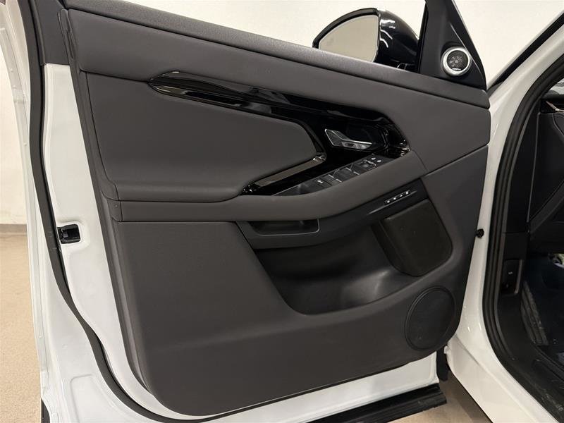 2024 Land Rover Range Rover Evoque P250 S-6