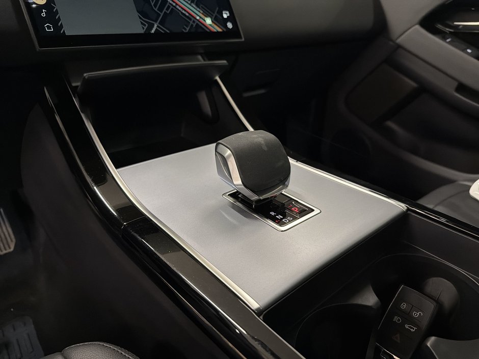 Land Rover Range Rover Evoque P250 S 2024-20
