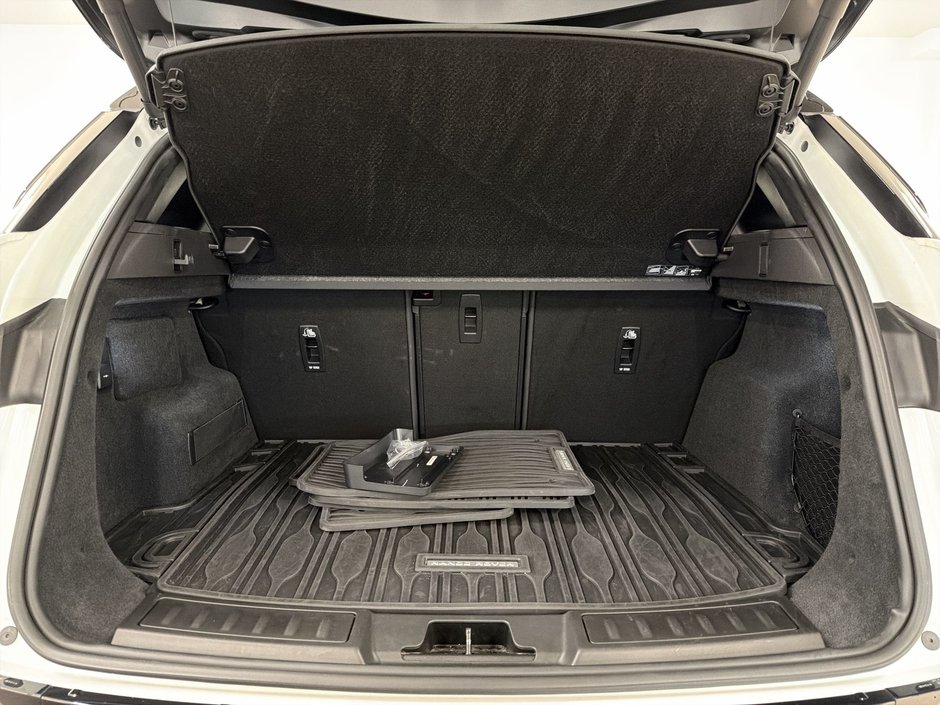 Land Rover Range Rover Evoque P250 S 2024-23