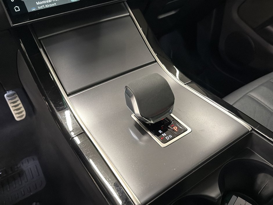 2024 Land Rover Range Rover Evoque P250 Dynamic SE-20
