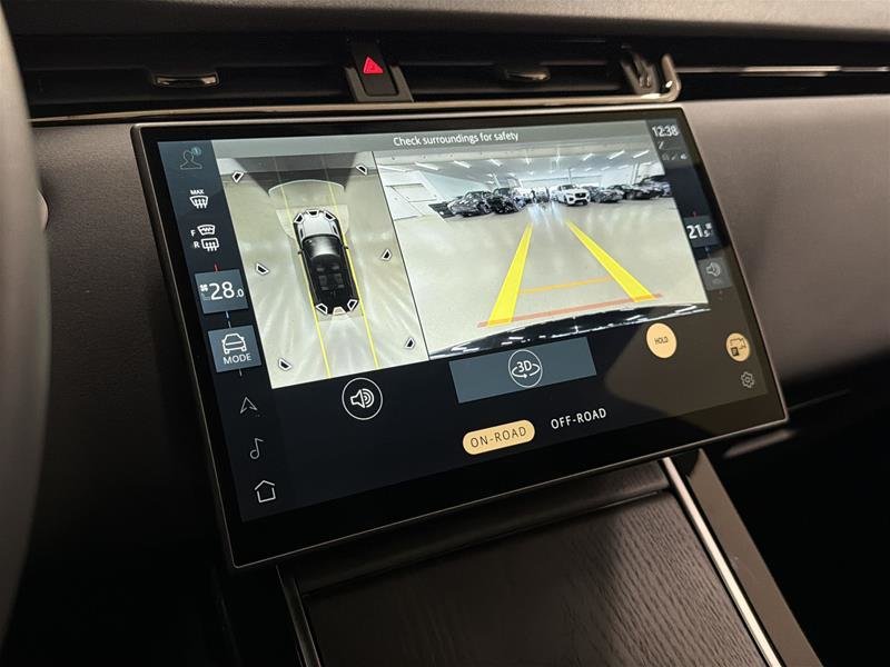 2025 Land Rover Range Rover Evoque P250 Dynamic SE-8