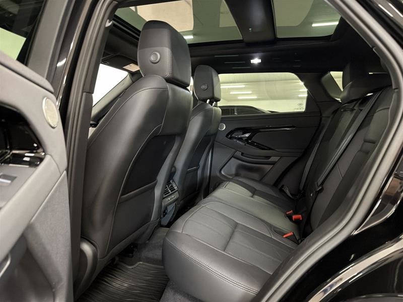 2025 Land Rover Range Rover Evoque P250 Dynamic SE-11