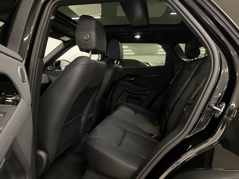 2025 Land Rover Range Rover Evoque P250 S-22