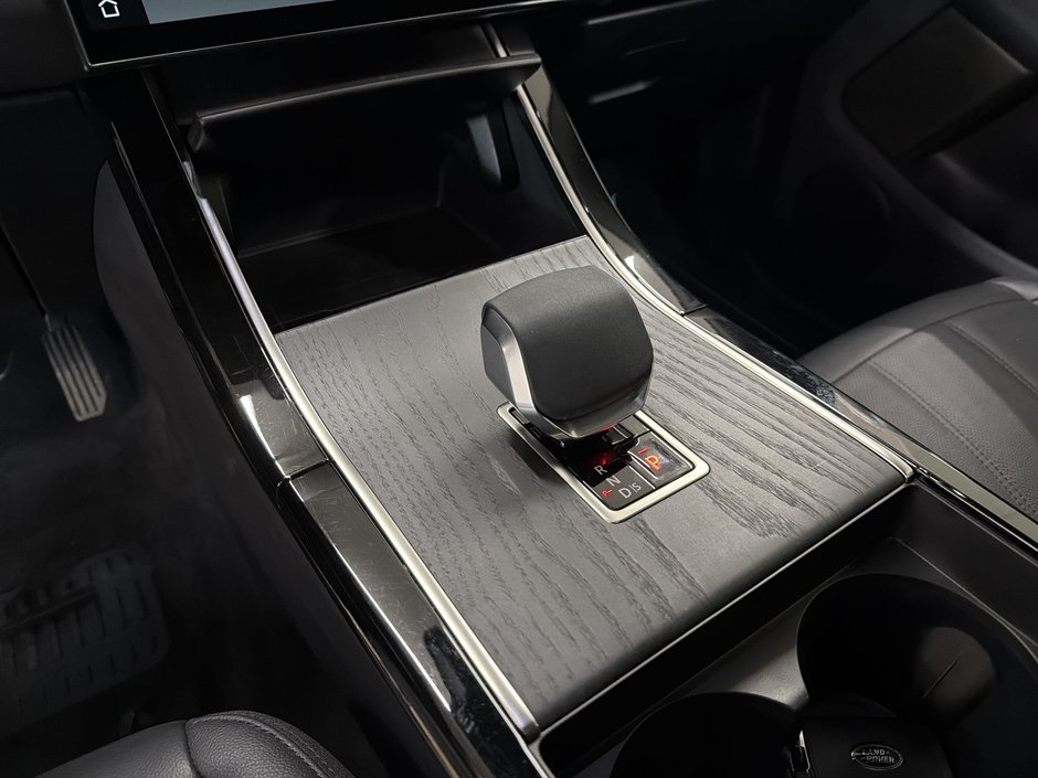2025 Land Rover Range Rover Evoque P250 S-20