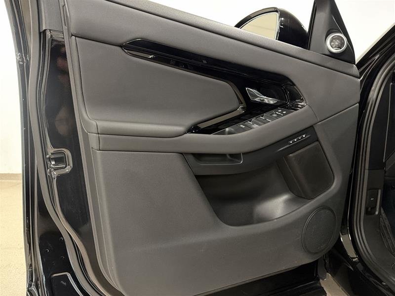 2025 Land Rover Range Rover Evoque P250 S-6