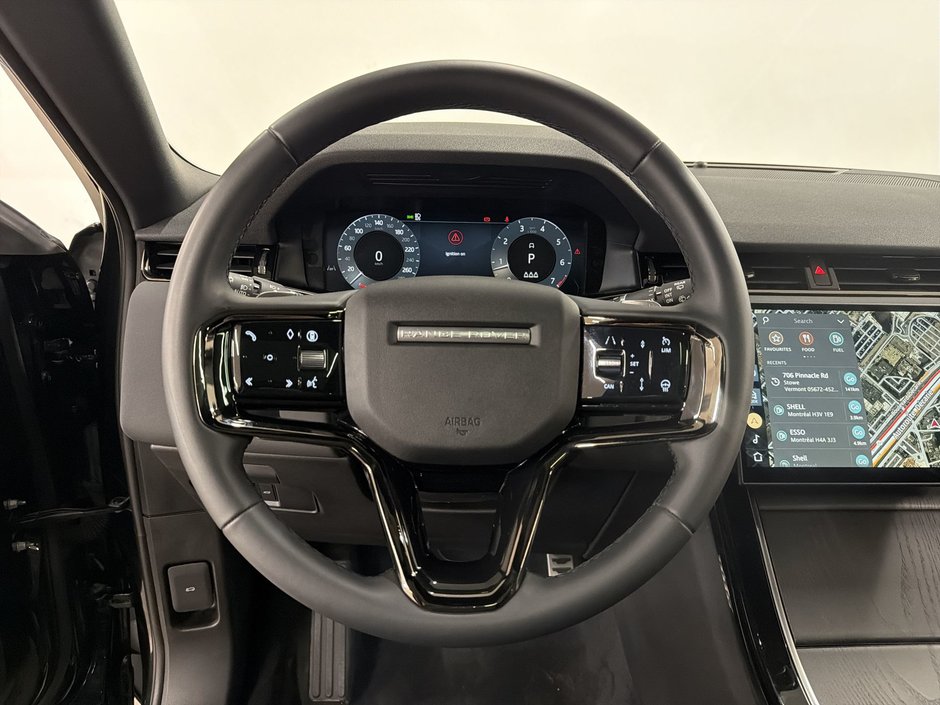 2025 Land Rover Range Rover Evoque P250 Dynamic SE-19
