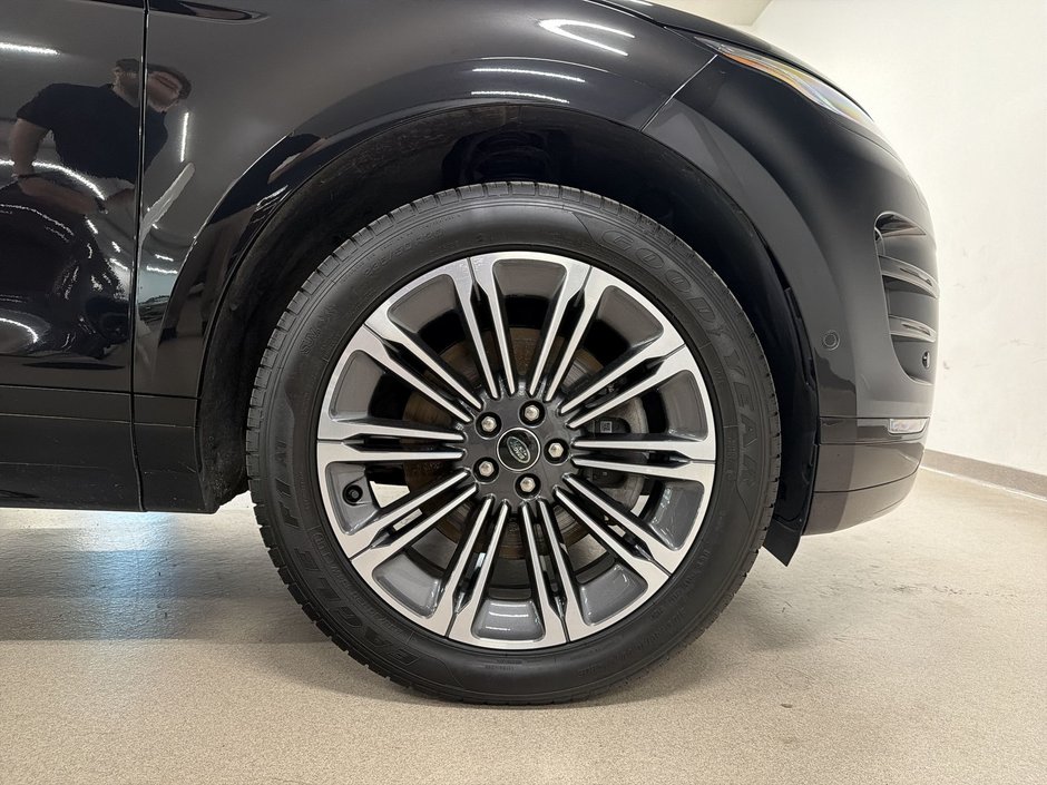 2025 Land Rover Range Rover Evoque P250 Dynamic SE-25