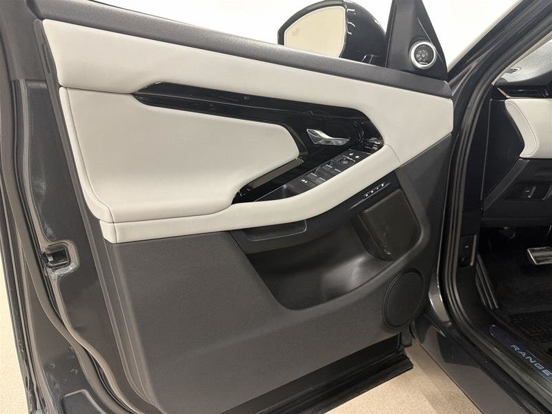 Land Rover Range Rover Evoque P250 Dynamic SE 2025-6