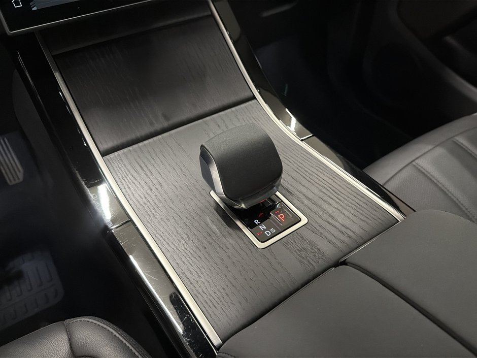 Land Rover Range Rover Evoque P250 S *Ltd Avail* 2026-24
