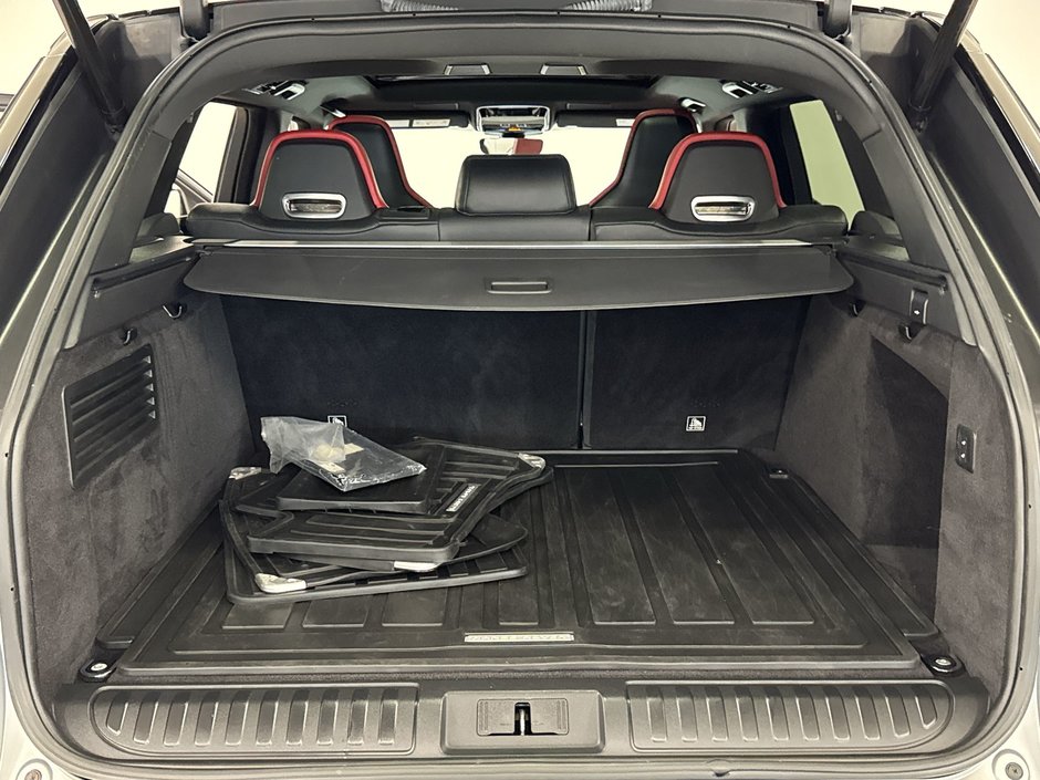 2020 Land Rover Range Rover Sport V8 Supercharged SVR-23