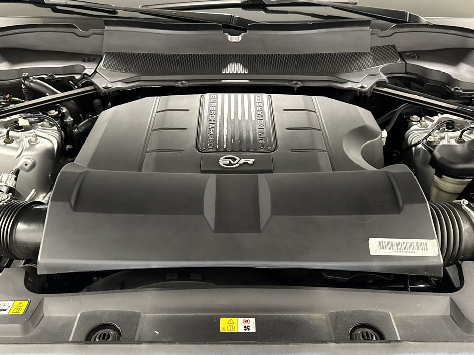 2020 Land Rover Range Rover Sport V8 Supercharged SVR-25