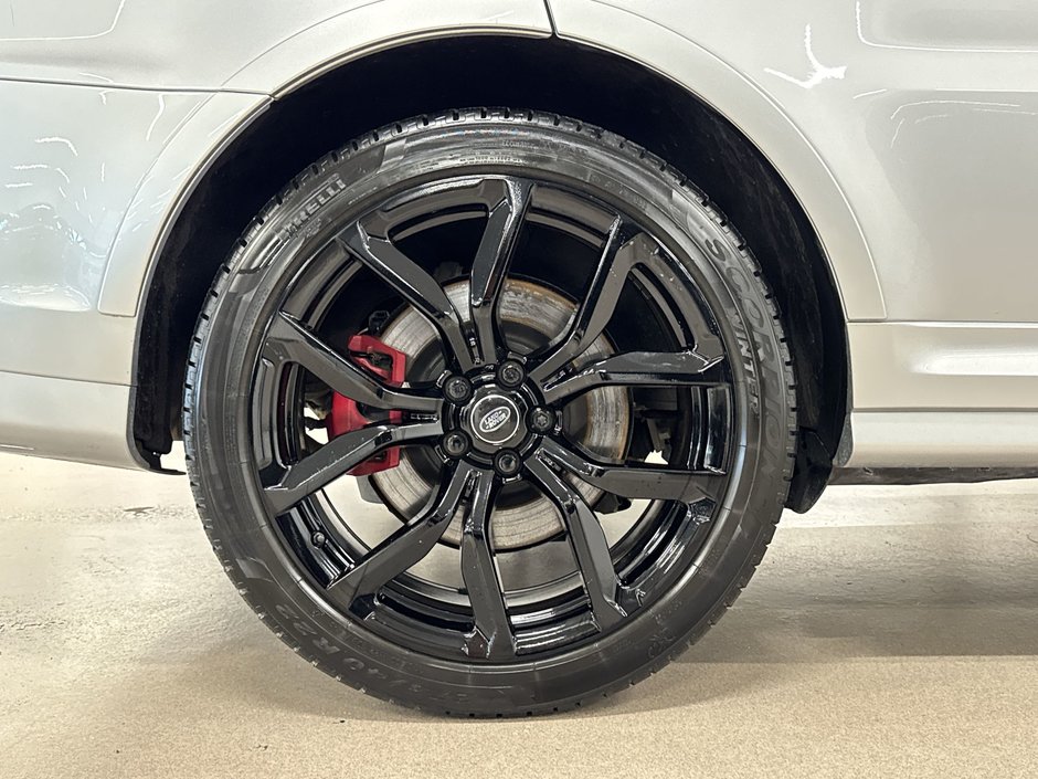 Land Rover Range Rover Sport V8 Supercharged SVR 2020-26