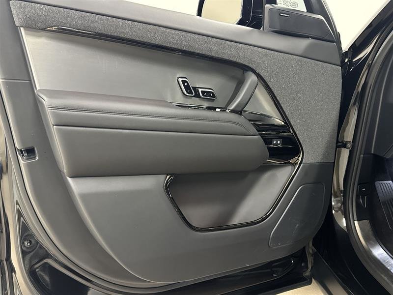 2023 Land Rover Range Rover Sport Dynamic SE 3.0L I6T MHEV (P400)-12