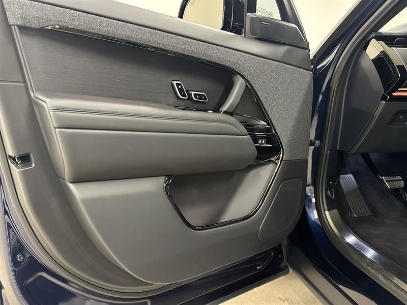 Land Rover Range Rover Sport Dynamic S 3.0L I6T MHEV (P400) 2023-6