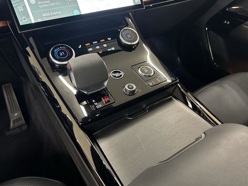 Land Rover Range Rover Sport Dynamic S 3.0L I6T MHEV (P400) 2023-12