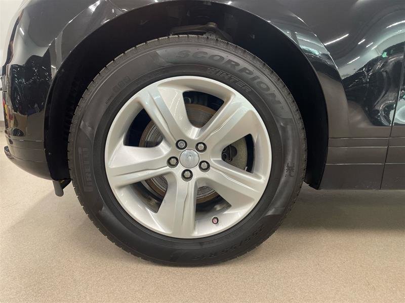 2023 Land Rover Range Rover Velar P250 S-18