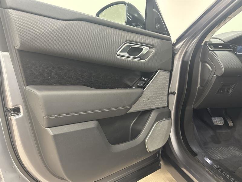 2023 Land Rover Range Rover Velar P250 S-6