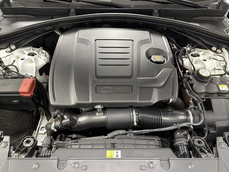 Land Rover Range Rover Velar P250 Dynamic SE 2024-17