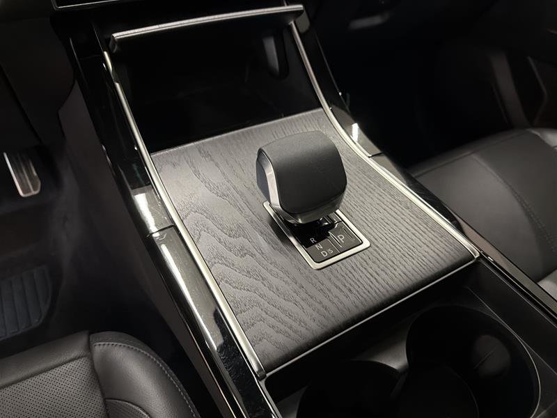 Land Rover Range Rover Velar P250 Dynamic SE 2025-13