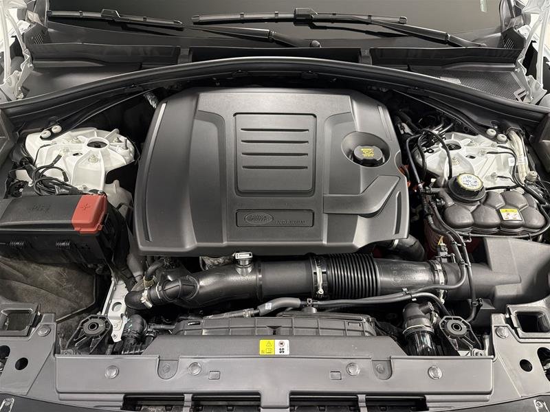 2025 Land Rover Range Rover Velar P250 Dynamic SE-18