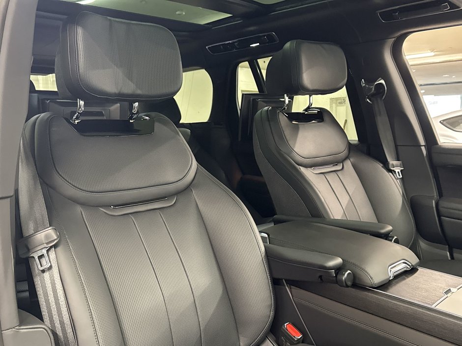 2024 Land Rover Range Rover P615 SV SWB-24