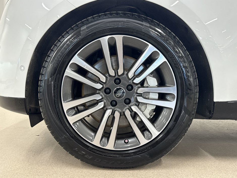 2025 Land Rover Range Rover P530 SE LWB 7 Seat-26