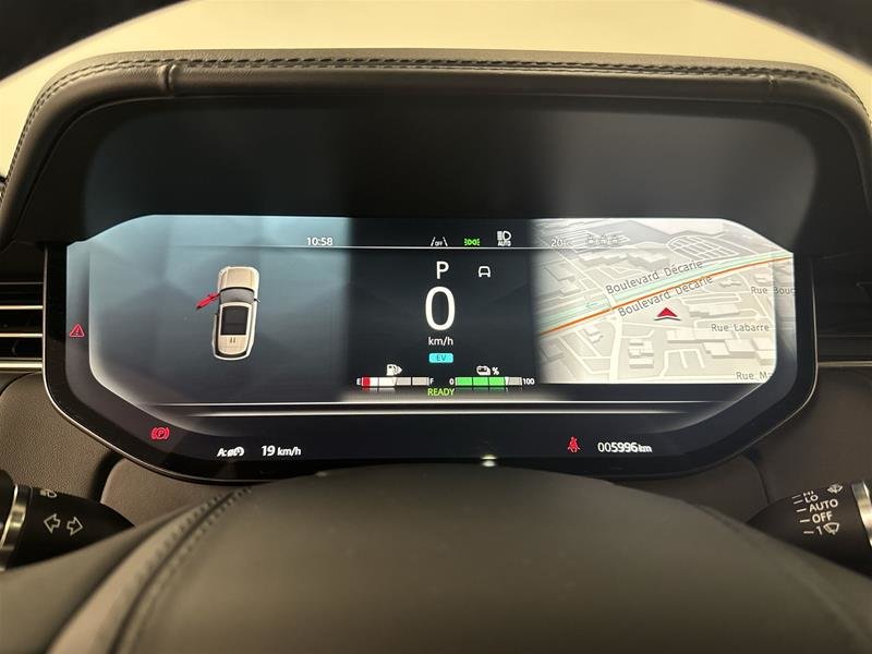 2025 Land Rover Range Rover P550e SE SWB-8