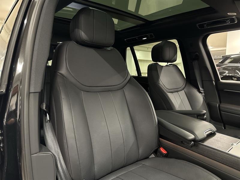 2025 Land Rover Range Rover P530 SE LWB 7 Seat-16
