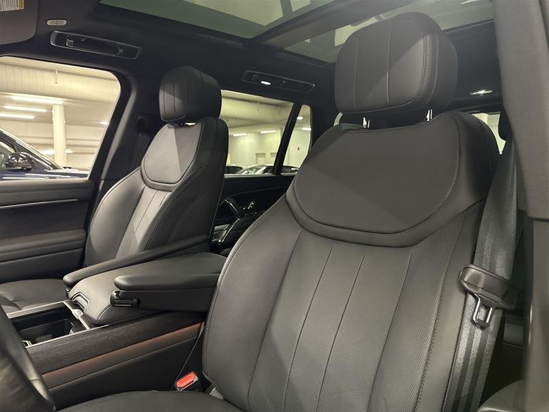2025 Land Rover Range Rover P530 SE LWB 7 Seat-7