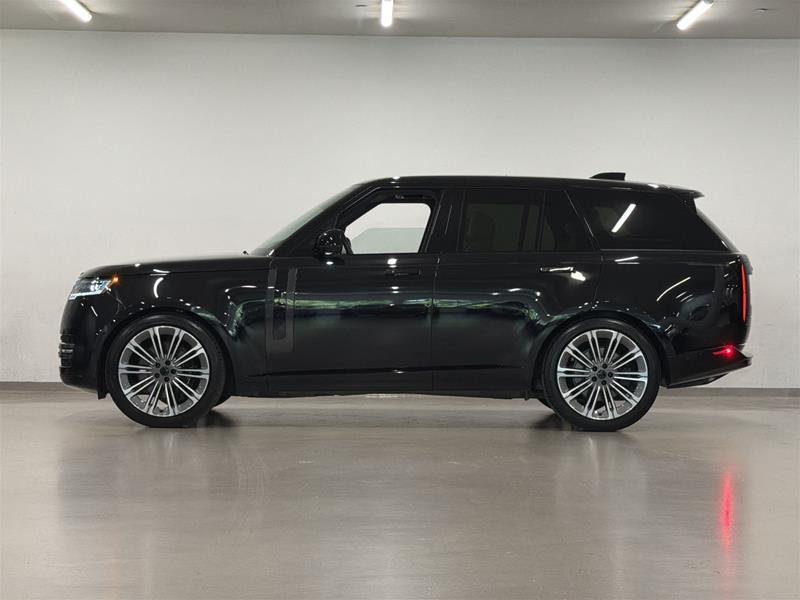 2026 Land Rover Range Rover P530 SE SWB-3