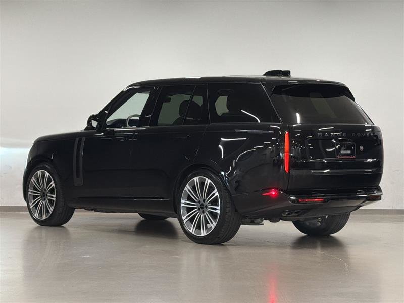 2026 Land Rover Range Rover P530 SE SWB-5
