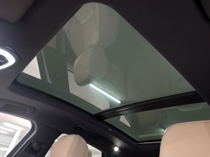 2023 Porsche Macan S-12